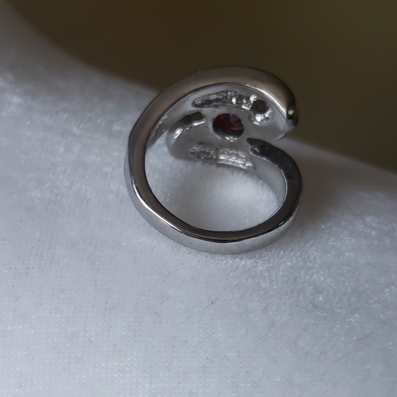 Ring - Picture 4 of 4